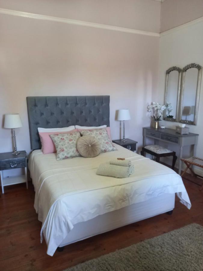 Carmel Villa B&B Or Self-Catering Calvinia Exterior photo